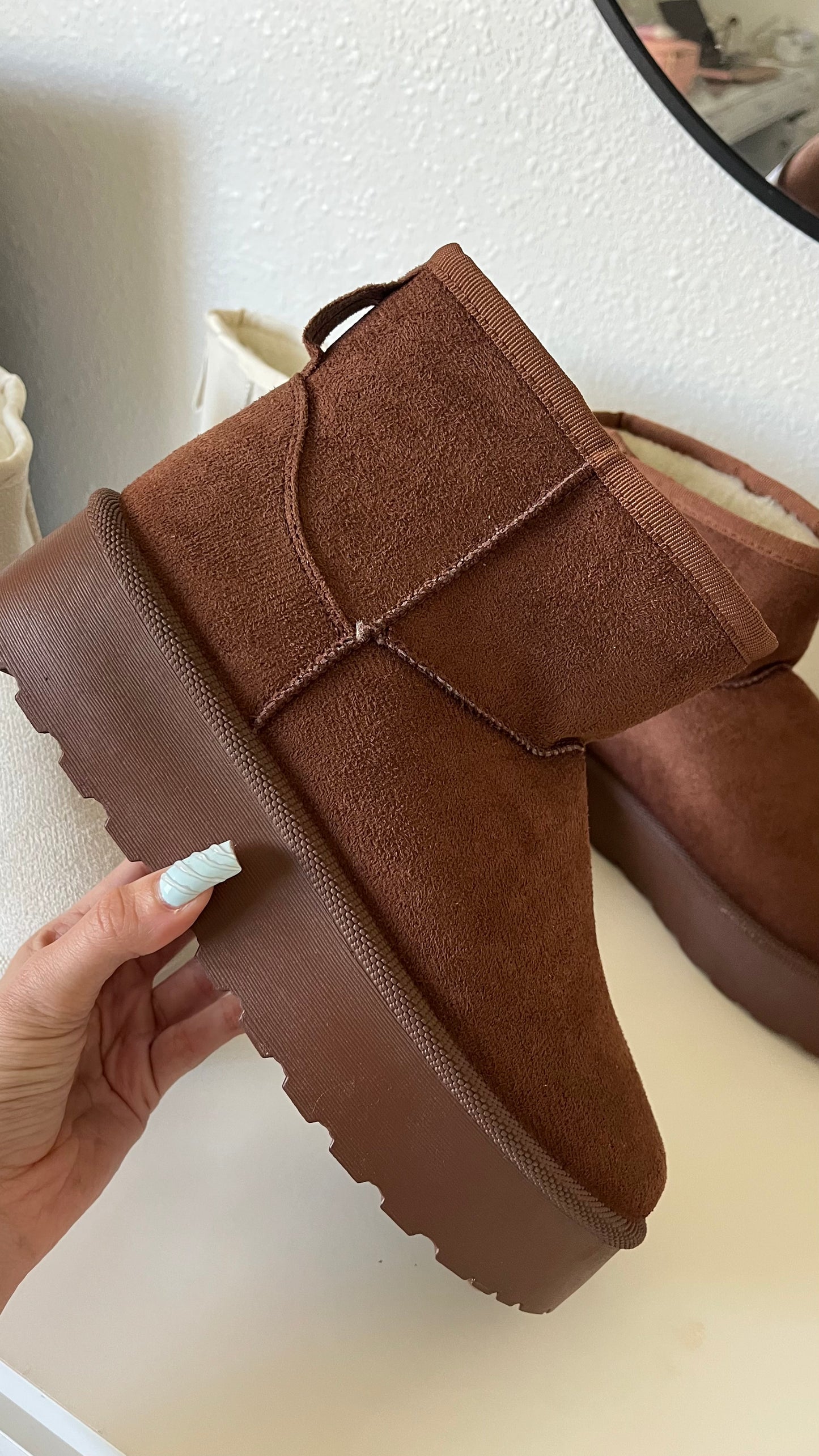 Mimi booties - chocolate