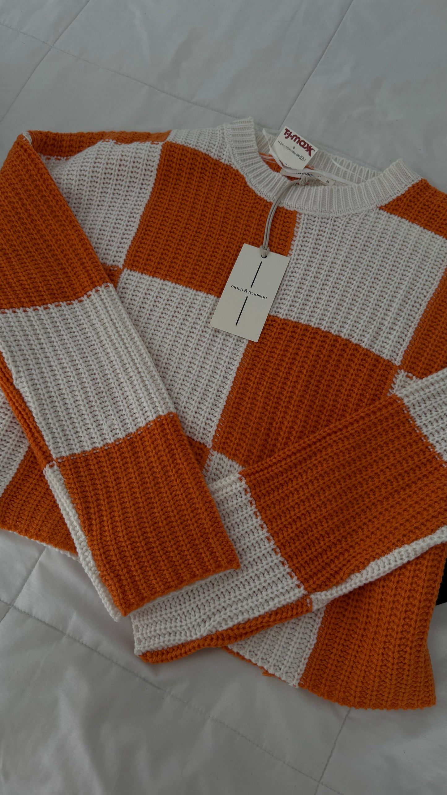 Orange knit sweater - S